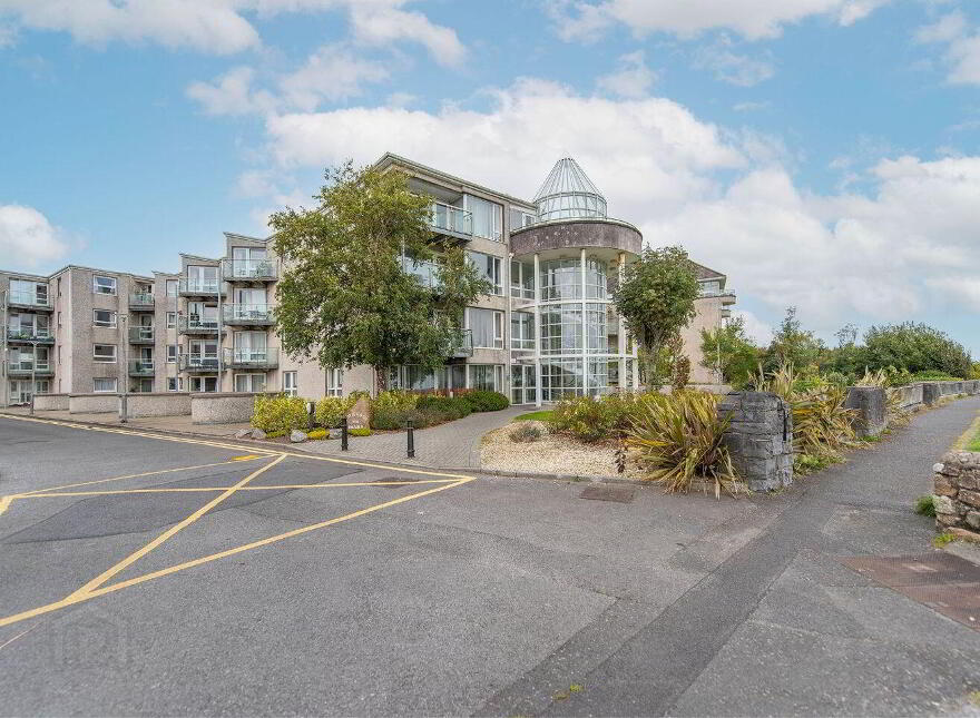 6 Arasain Na Mara, Grattan Road, Salthill, Salthill, H91PC03