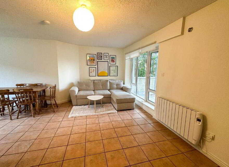 6 Arasain Na Mara, Grattan Road, Salthill, Salthill, H91PC03