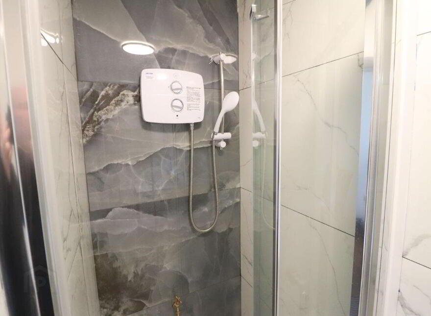 32 Donnellan's Buildings, Rosbrien Road, Prospect, V94T8YH