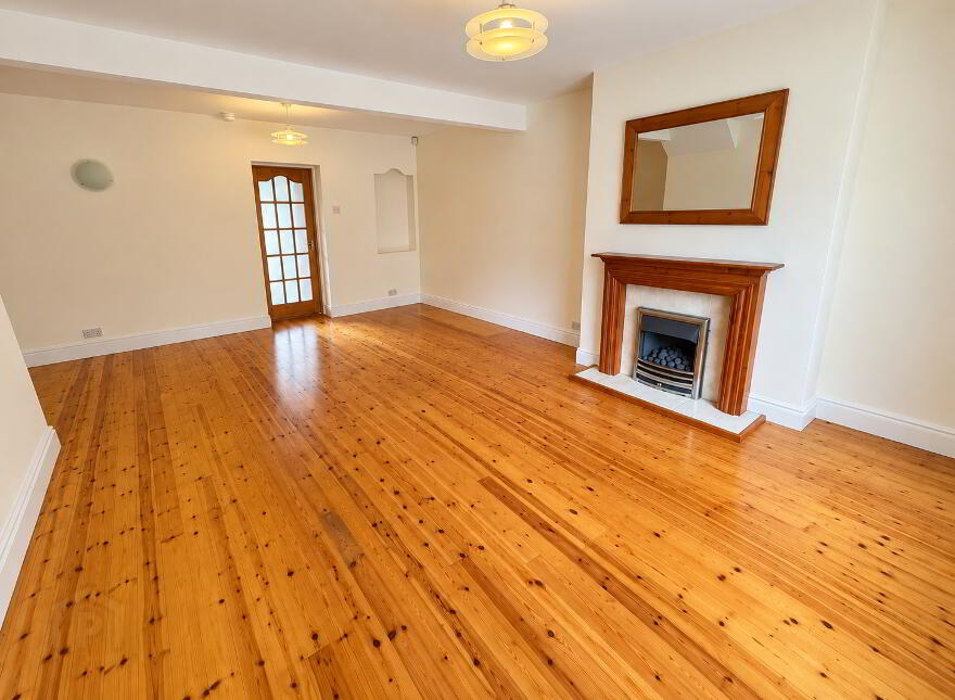 28 Scrabo Road, Newtownards, BT23 4NR