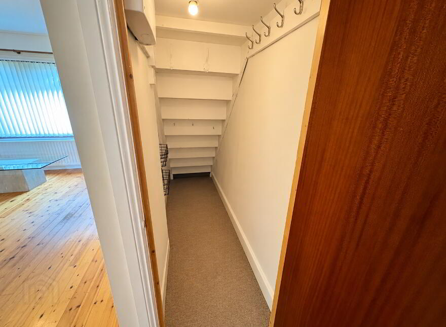 28 Scrabo Road, Newtownards, BT23 4NR