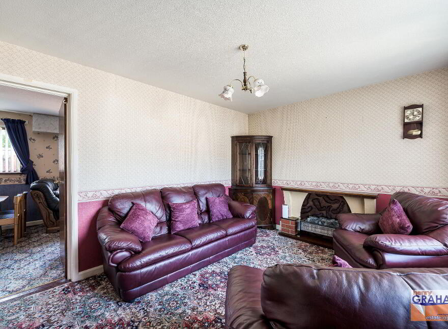22 Taylor Square, Lisburn, BT28 1HA