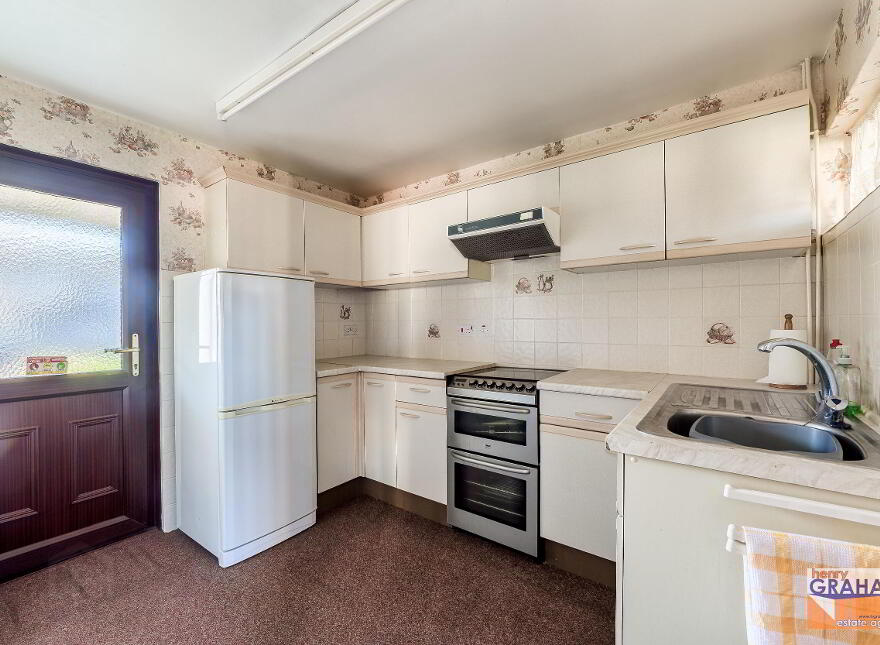 22 Taylor Square, Lisburn, BT28 1HA