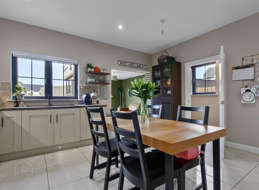 4 Hansons Hall Park, Ballyclare, BT39 9YG