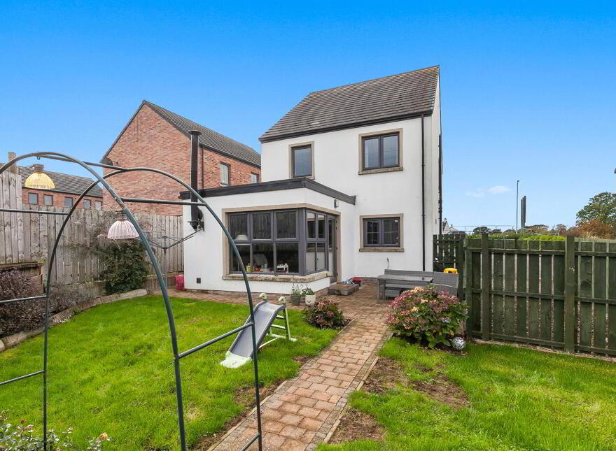 4 Hansons Hall Park, Ballyclare, BT39 9YG