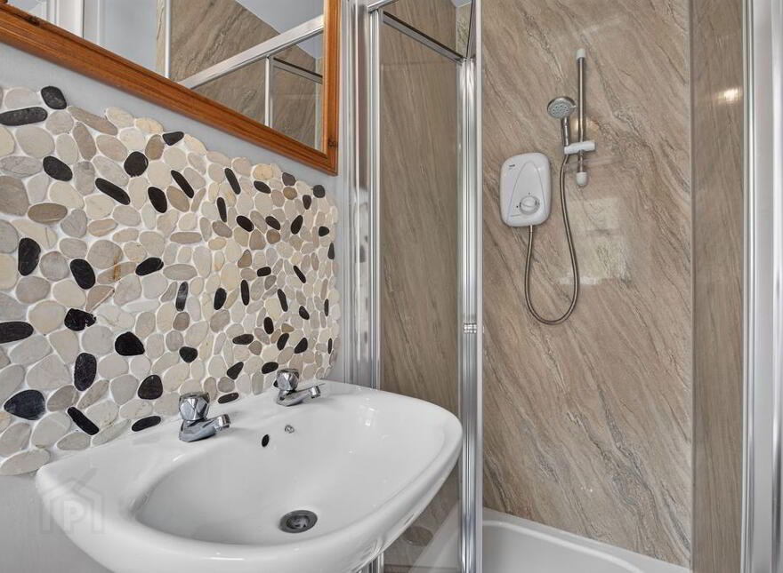 Marina House, 137a Shore Road, Ballyronan, Magherafelt, BT45 6JA