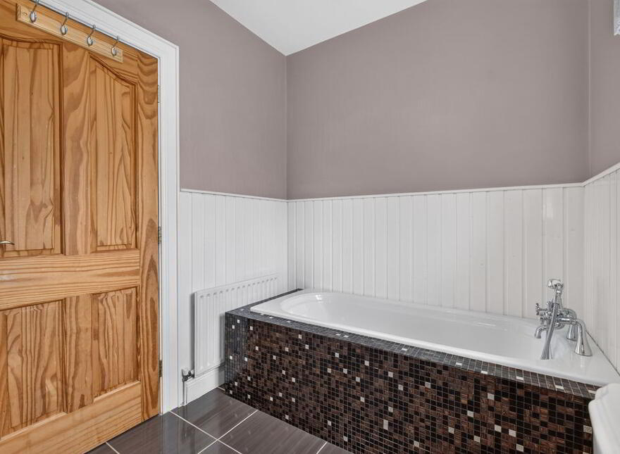 Marina House, 137a Shore Road, Ballyronan, Magherafelt, BT45 6JA