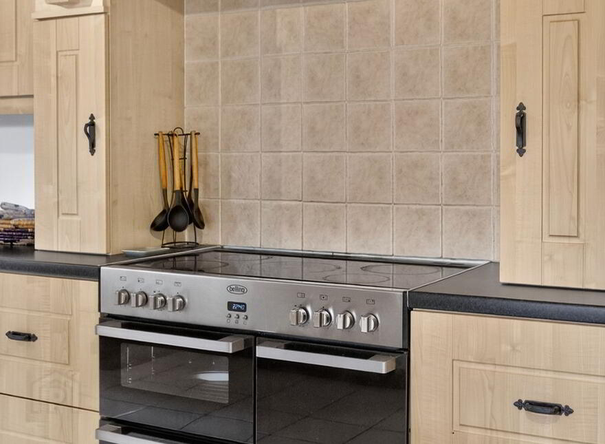 Marina House, 137a Shore Road, Ballyronan, Magherafelt, BT45 6JA