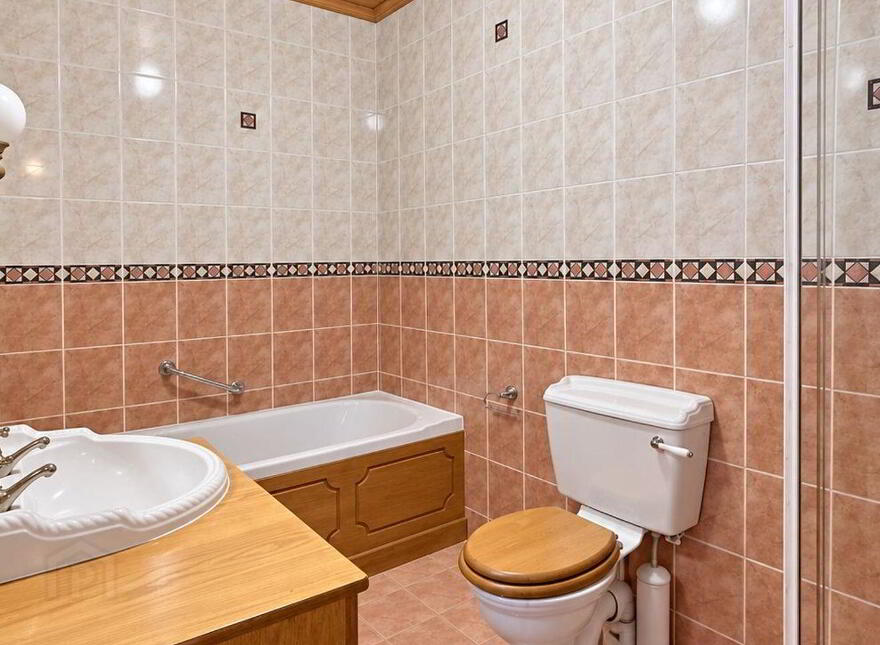 Claddagh House, Lettera, Headford, H91FD3D