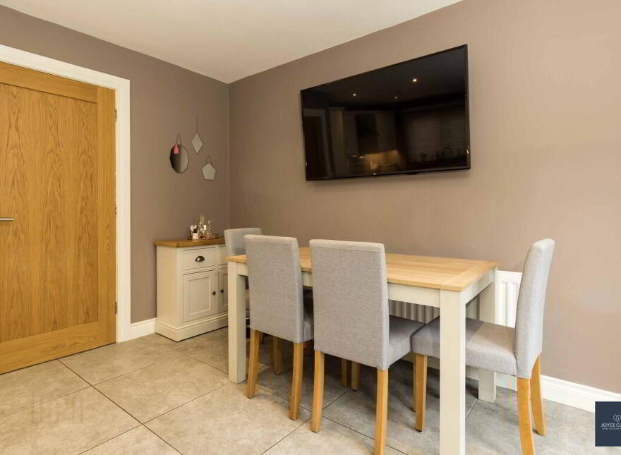 57 Mossvale Meadows, Dromore, BT25 1GF