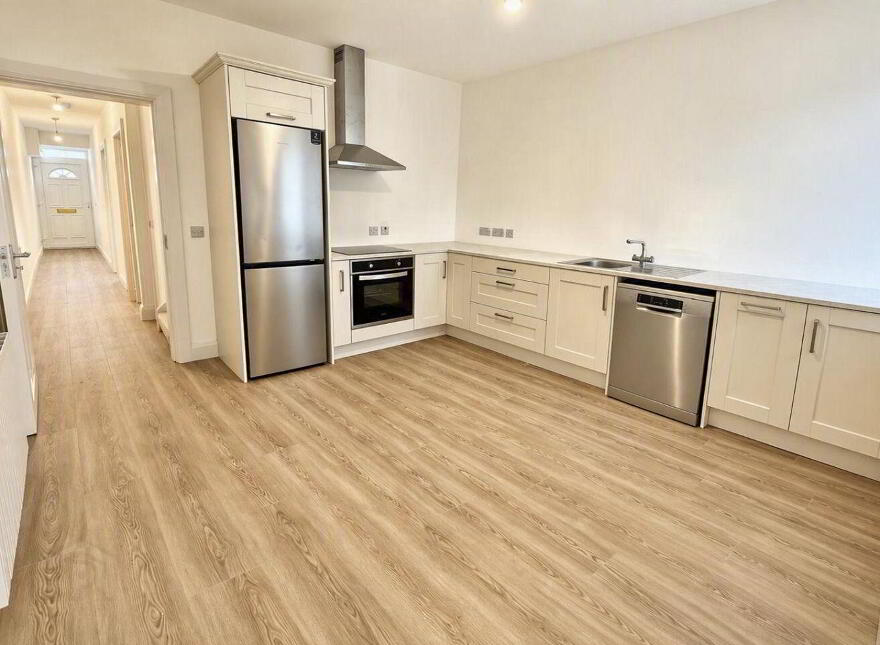 O'Connell Street, Ballymote, F56Y102