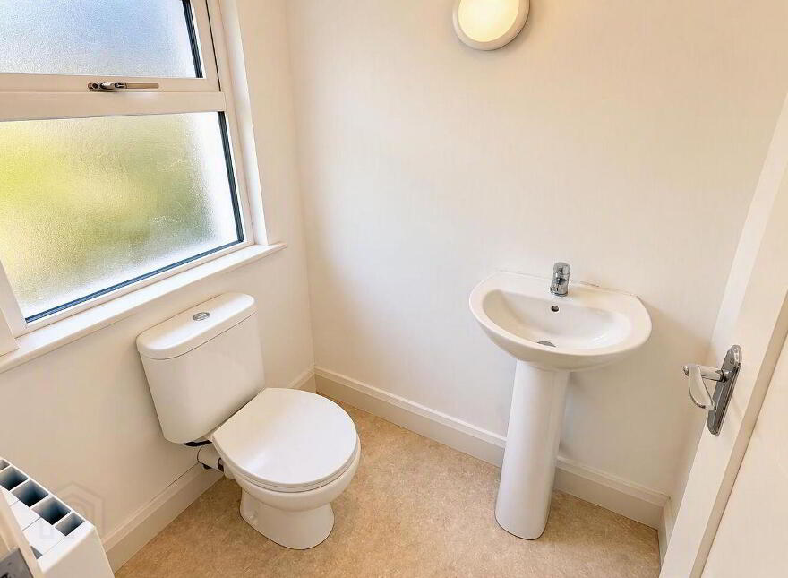 O'Connell Street, Ballymote, F56Y102