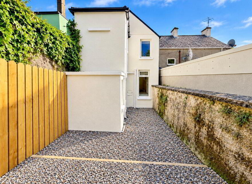 O'Connell Street, Ballymote, F56Y102