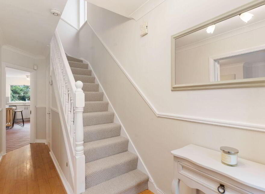 10 Glenbourne View, Leopardstown Valley, Leopardstown, Dublin 18, D18V8X4