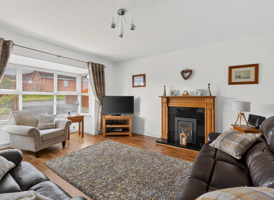 8 Castlehill, Comber, Newtownards, BT23 5XA