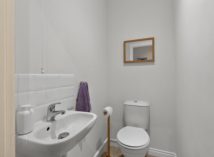 8 Castlehill, Comber, Newtownards, BT23 5XA