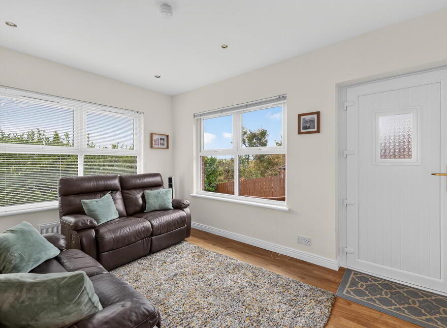 8 Castlehill, Comber, Newtownards, BT23 5XA