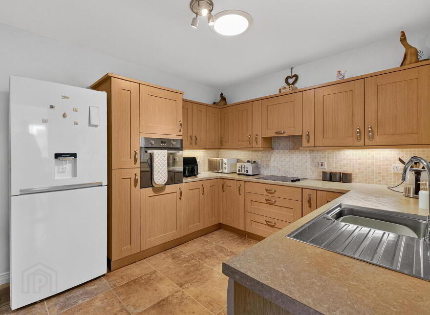 8 Castlehill, Comber, Newtownards, BT23 5XA