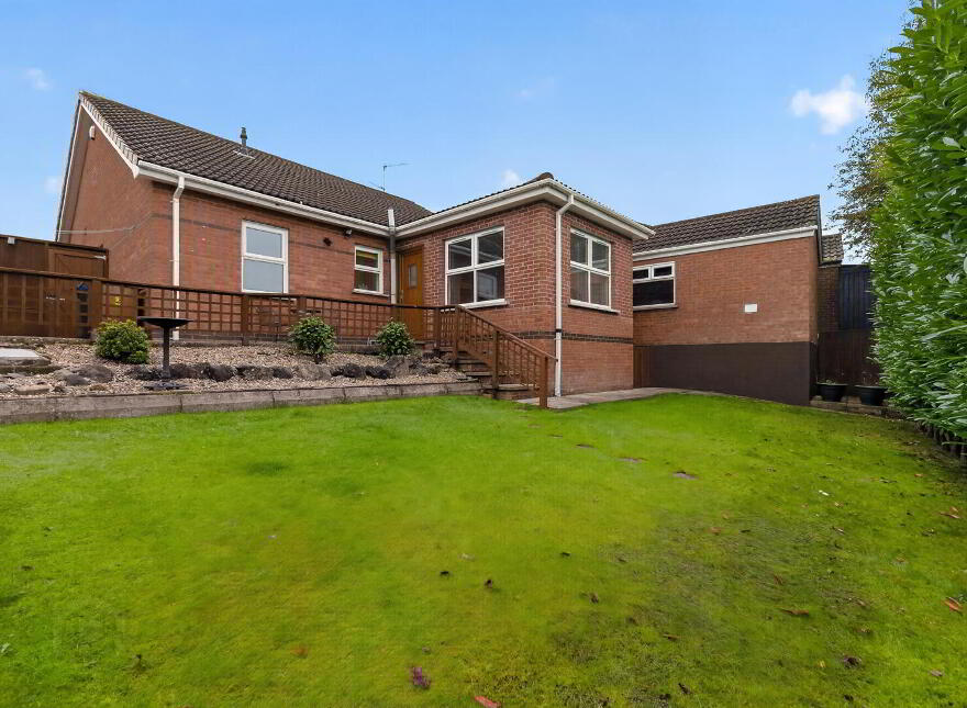 8 Castlehill, Comber, Newtownards, BT23 5XA