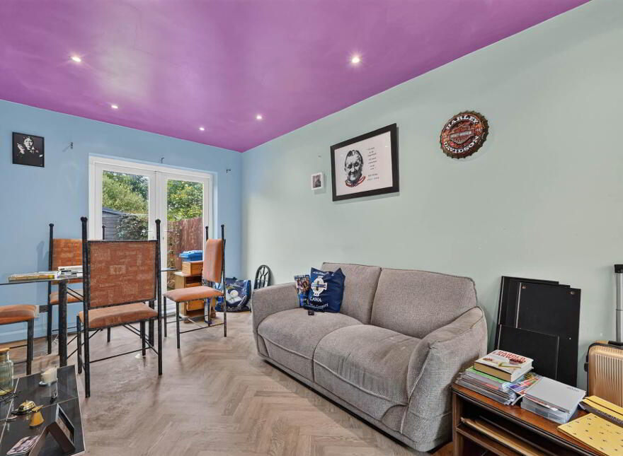 10 Knockwood Crescent, Belfast, BT5 6GE