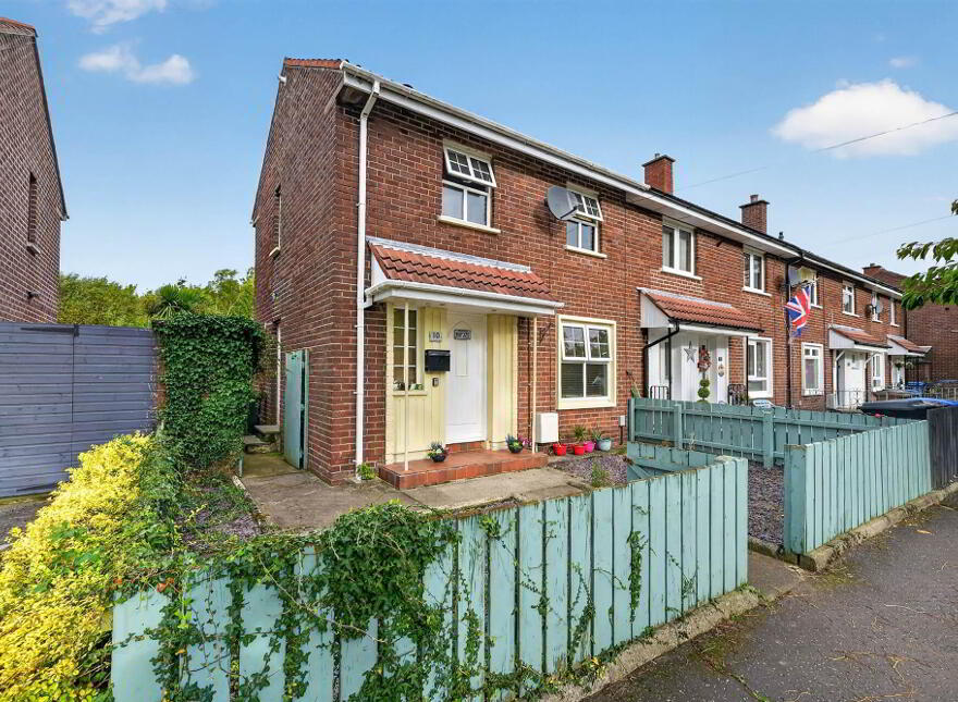 10 Knockwood Crescent, Belfast, BT5 6GE