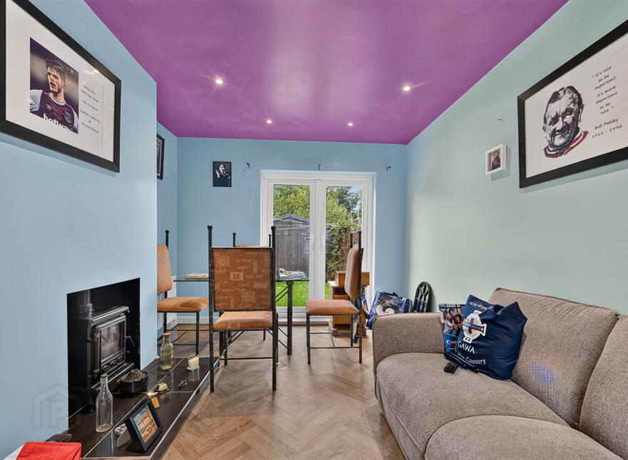 10 Knockwood Crescent, Belfast, BT5 6GE