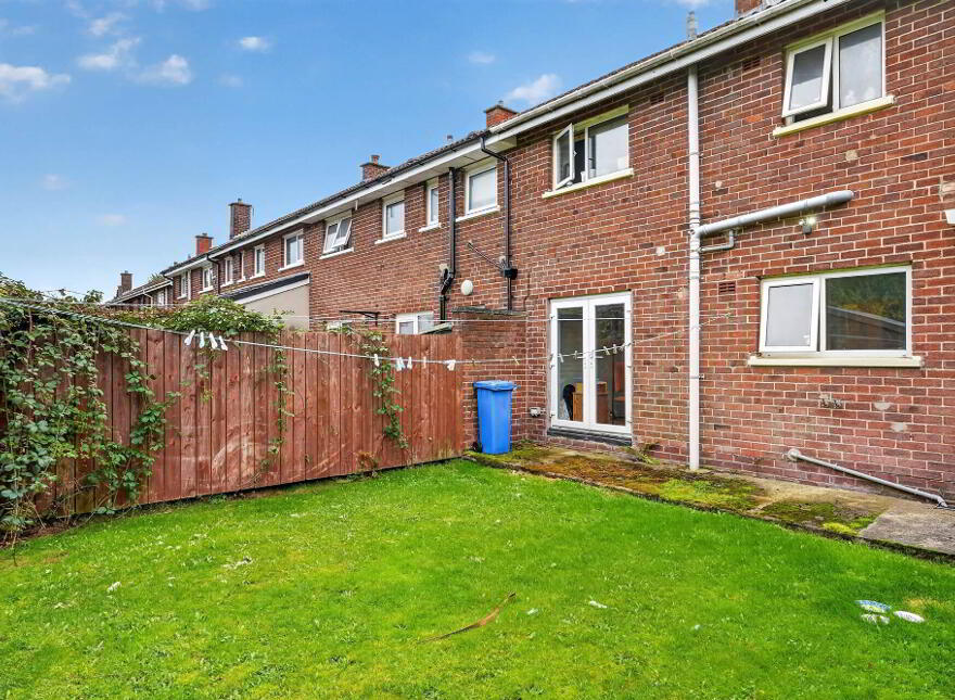 10 Knockwood Crescent, Belfast, BT5 6GE