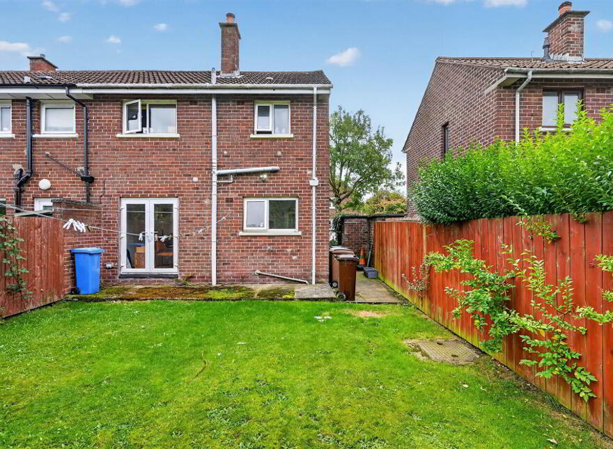 10 Knockwood Crescent, Belfast, BT5 6GE