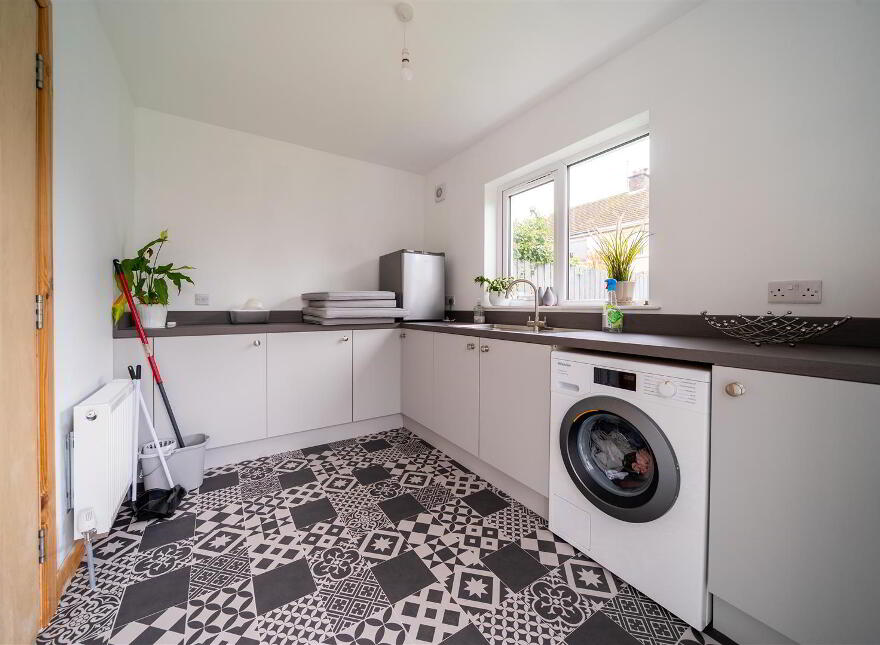 177 Donaghadee Road, Bangor, BT20 4RY