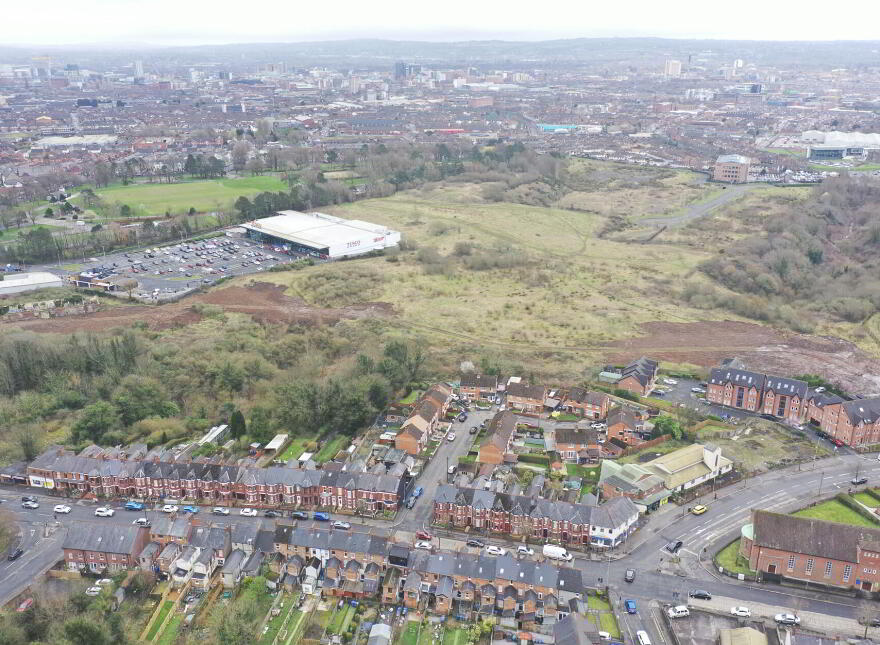 Ballygomartin Road / West Circular Road, Belfast, BT13 3LD