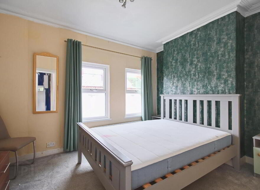 11 Willowfield Gardens, Belfast, BT6 9AZ