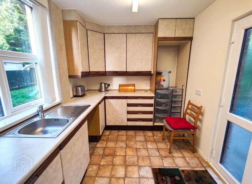6 Dunkeld Gardens, Belfast, BT14 6NT