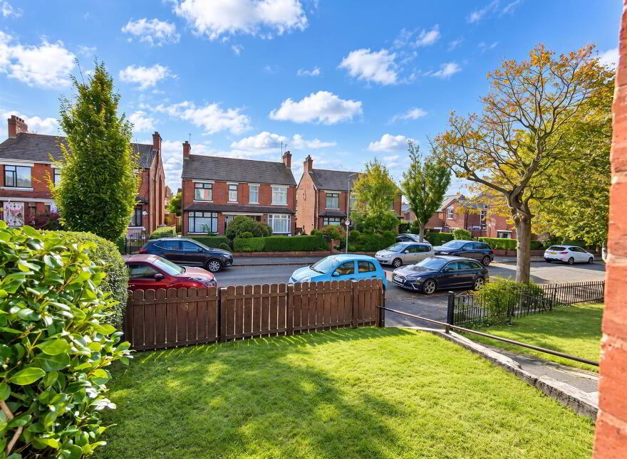 6 Dunkeld Gardens, Belfast, BT14 6NT