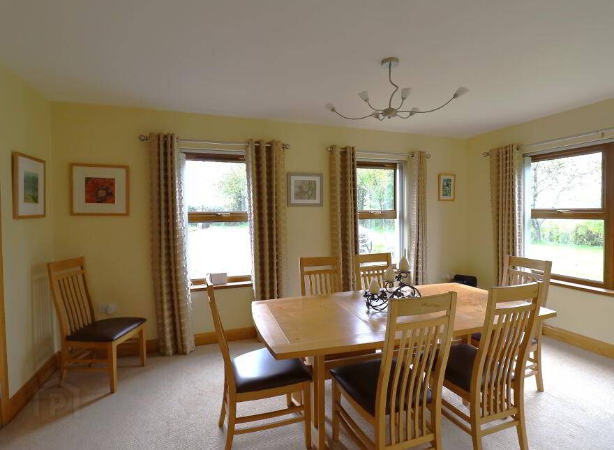 70 Greencastle Road, Kilkeel, Newry, BT34 4JJ