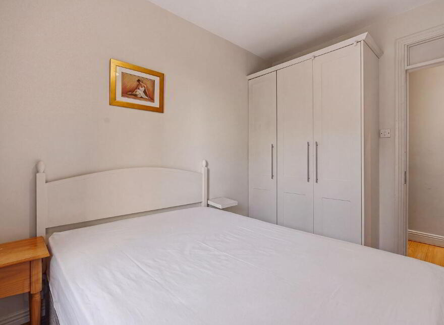 98 Jervis Place, Strand Street, Dublin 1, D01
