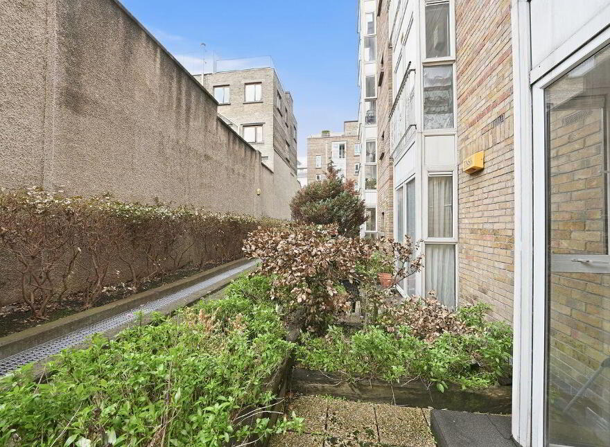 98 Jervis Place, Strand Street, Dublin 1, D01