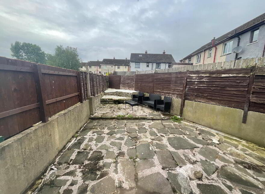 124 Hornbeam Road, Dunmurry, Belfast, BT17 9DE