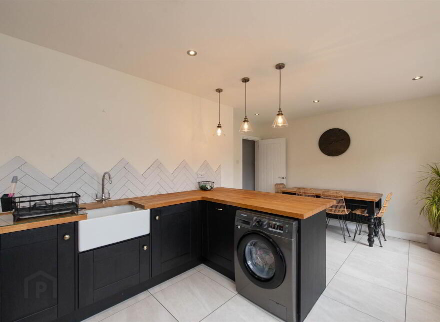 27 Barclay Manor, Dromara, BT25 2HX