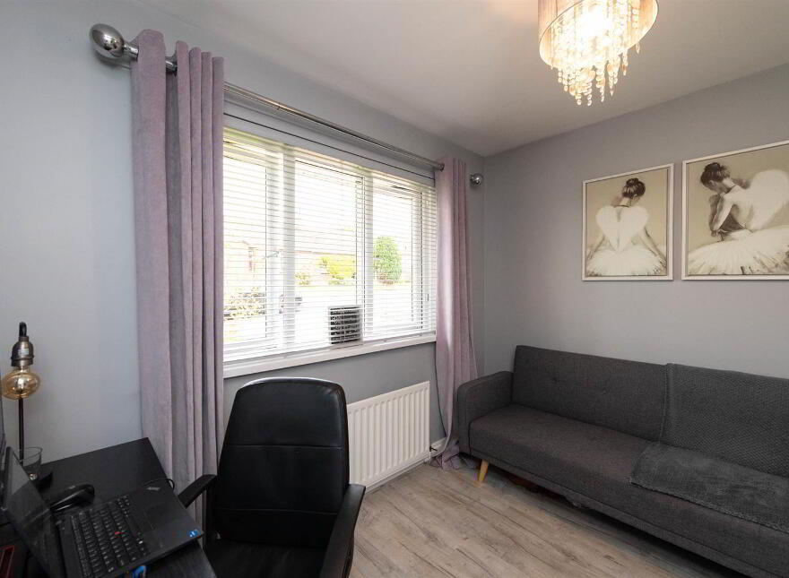 27 Barclay Manor, Dromara, BT25 2HX