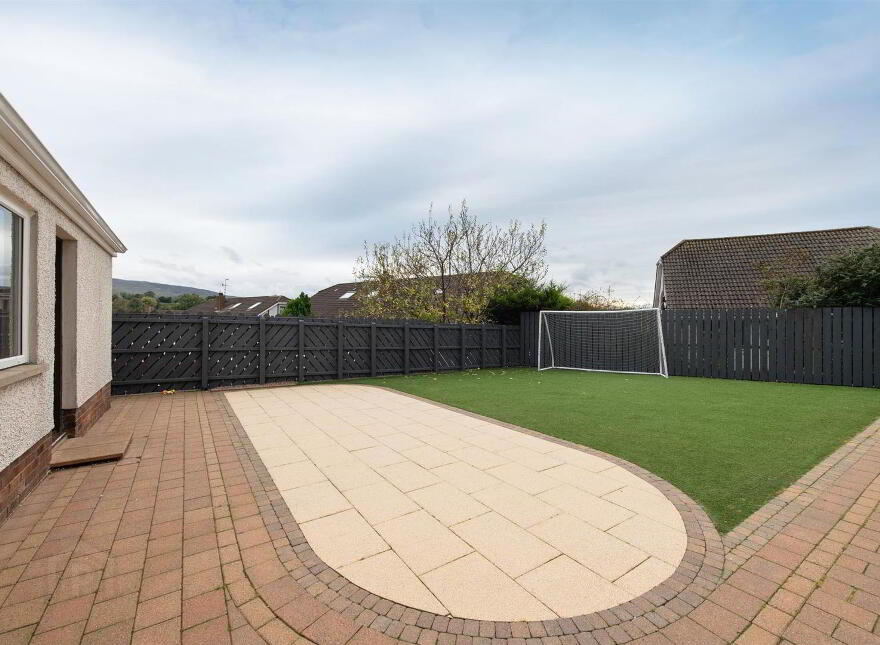 27 Barclay Manor, Dromara, BT25 2HX