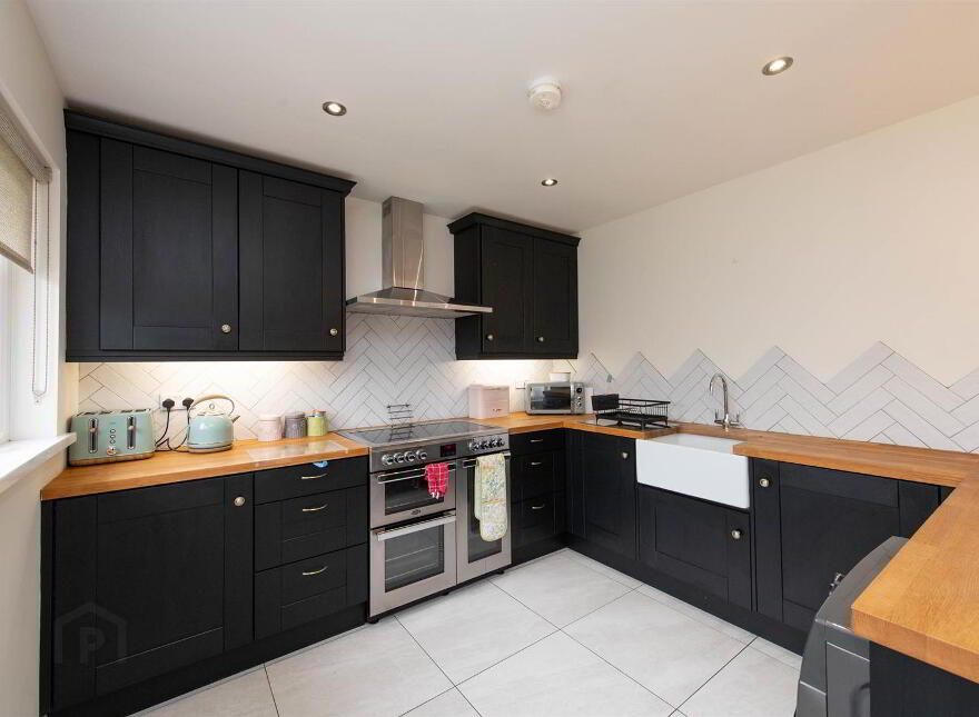 27 Barclay Manor, Dromara, BT25 2HX