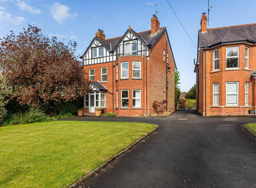 24a Clonevin Park, Lisburn, BT28 3BL