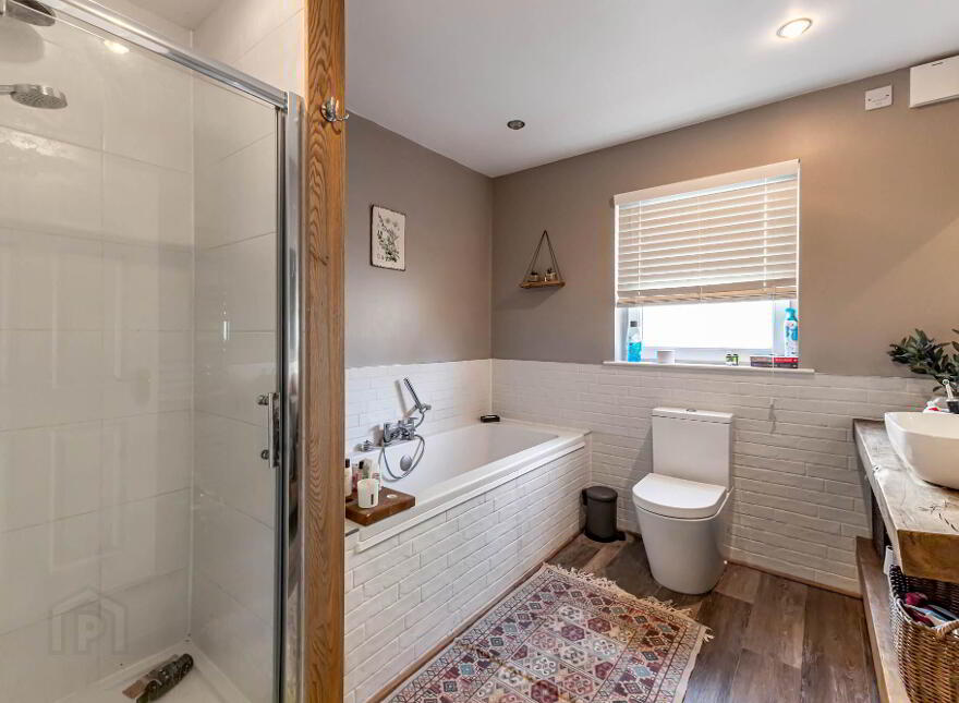 24a Clonevin Park, Lisburn, BT28 3BL