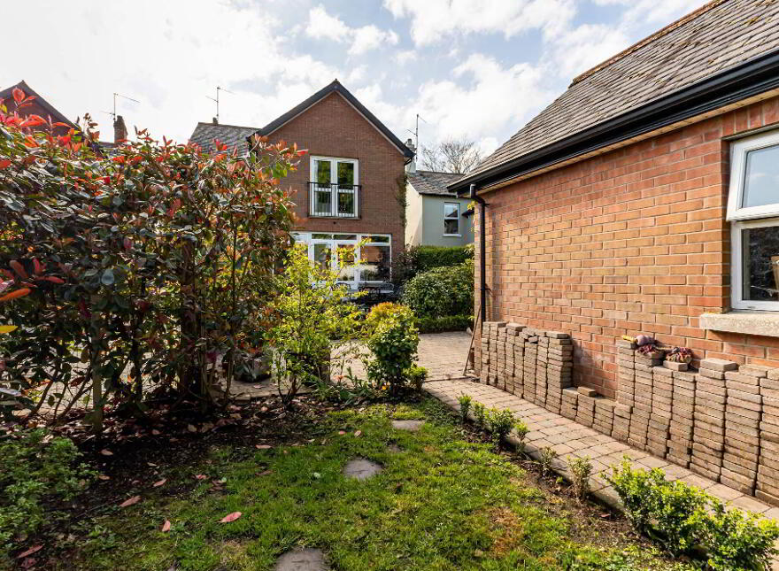 24a Clonevin Park, Lisburn, BT28 3BL