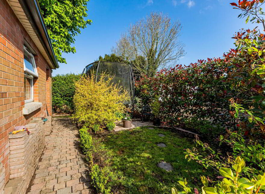 24a Clonevin Park, Lisburn, BT28 3BL