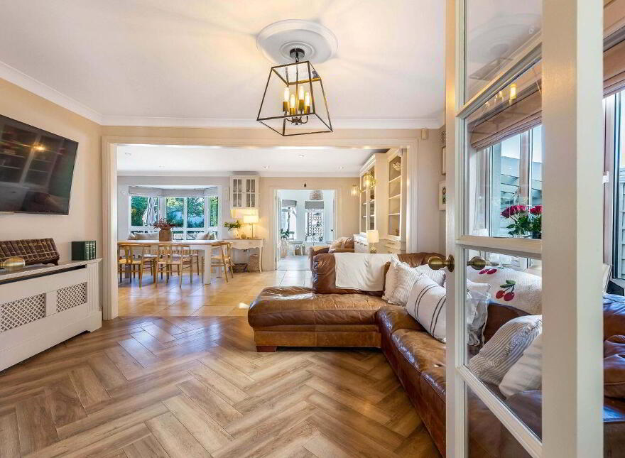 16 The Crescent, Ratoath, A85XH56