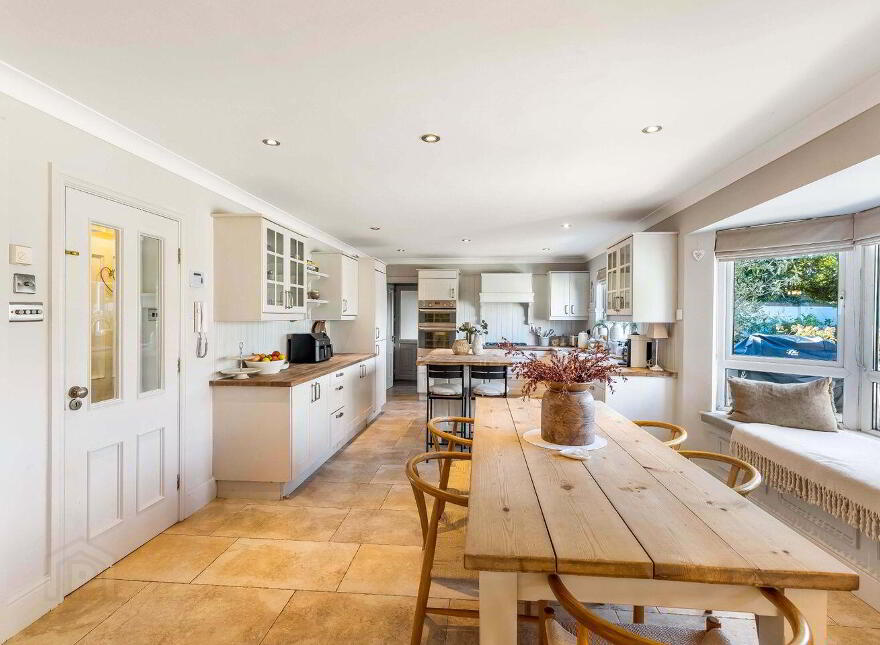16 The Crescent, Ratoath, A85XH56