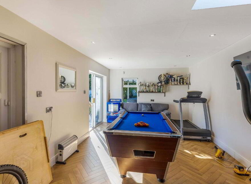 16 The Crescent, Ratoath, A85XH56