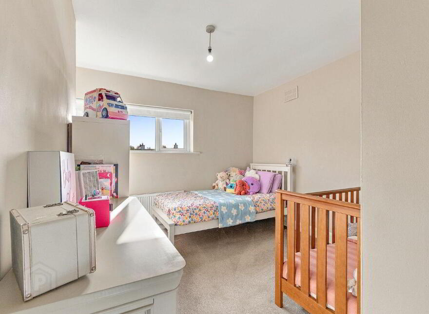 37 Standhouse Lawns, Newbridge, W12X394