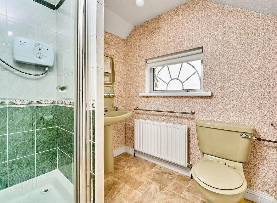 Dublin Road, Sharavogue, Edenderry, R45YR74